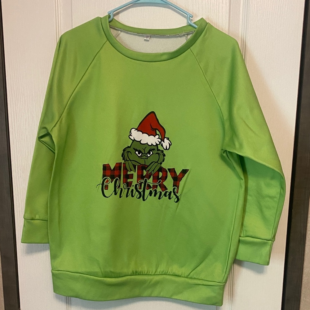 SHEIN Green Christmas Sweater